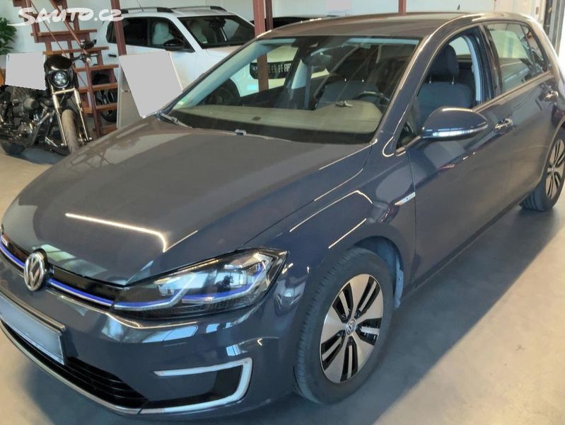 Volkswagen e-Golf, 100KW VIRTUALvyhř.SED.MFvolant